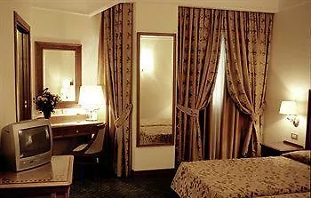 Sunrise Hotel Rome