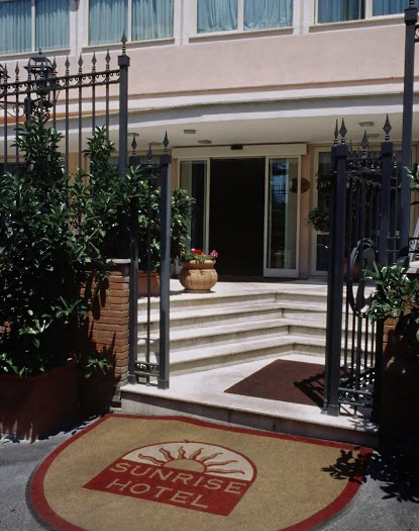Sunrise Hotel Rome