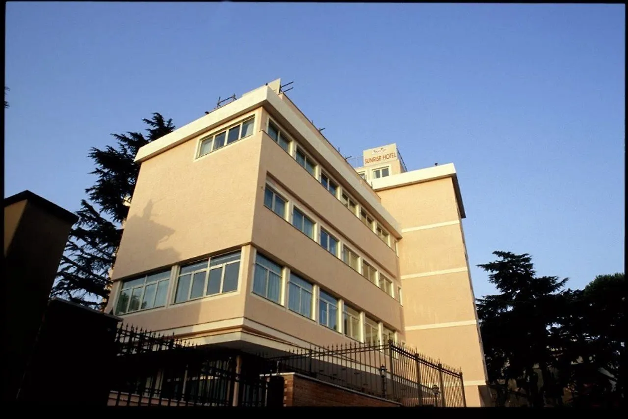 Sunrise Hotel Rome