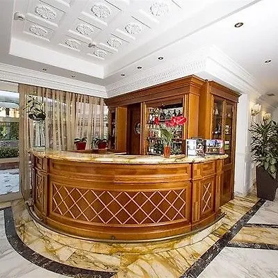 Sunrise Hotel Rome